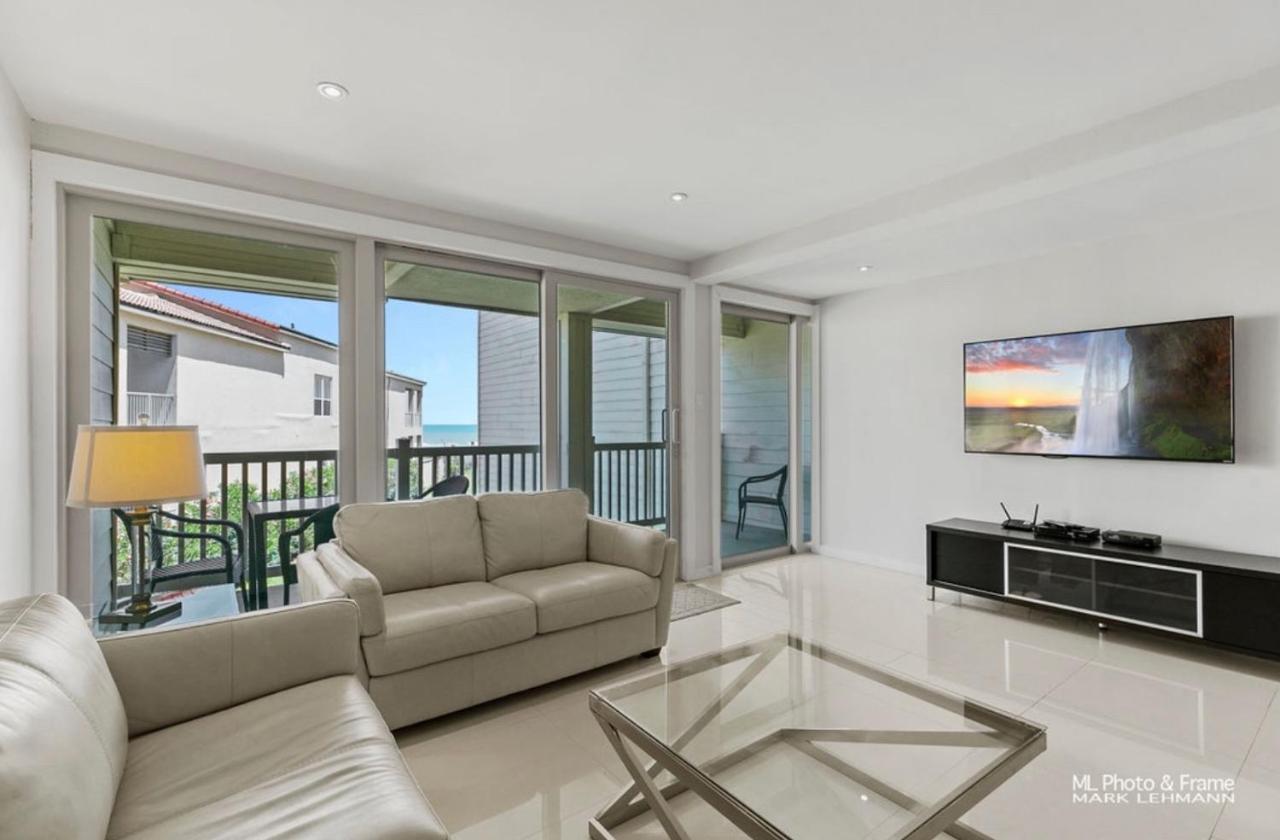 Appartamento Ocean Breeze Retreat 2Bed 2Bath, Heated Pool! South Padre Island Esterno foto