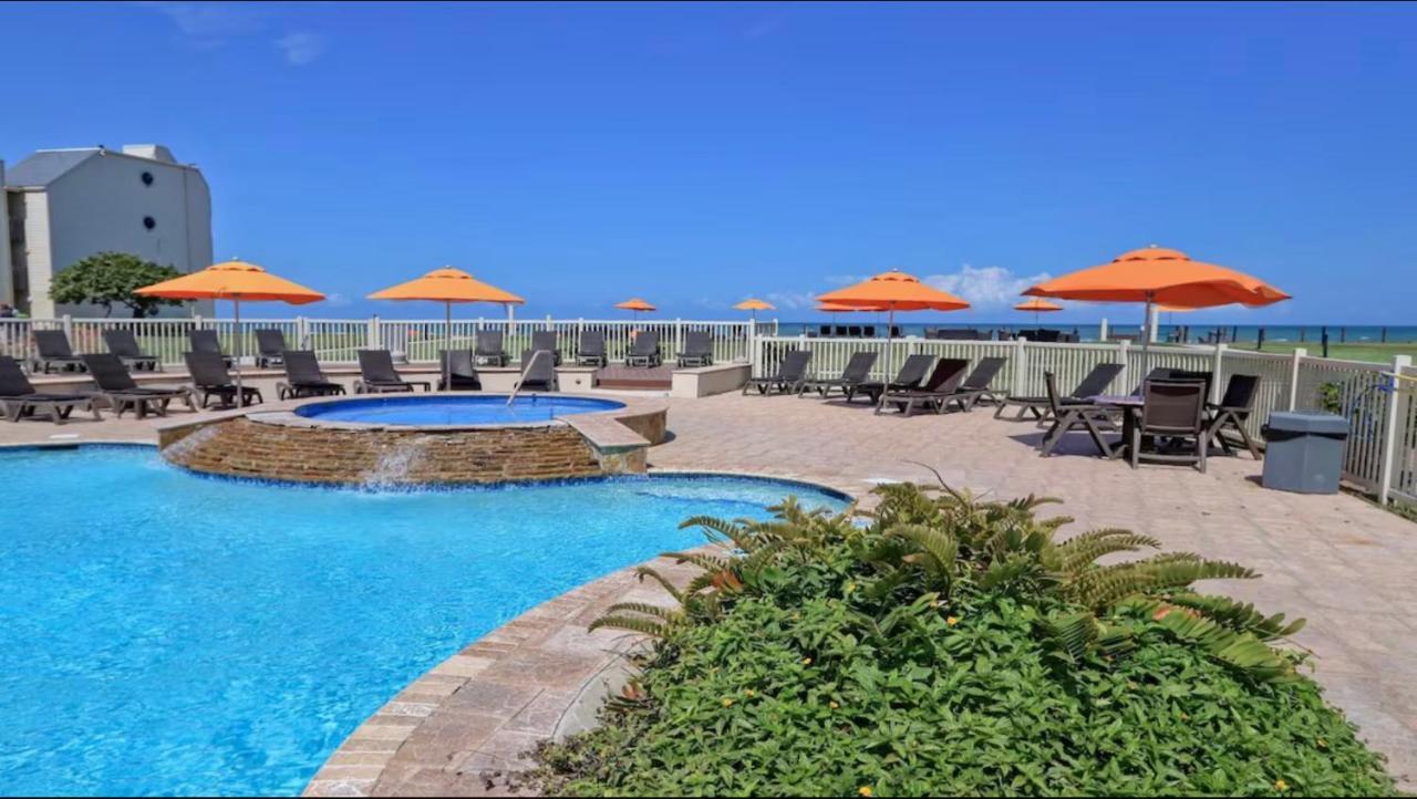 Appartamento Ocean Breeze Retreat 2Bed 2Bath, Heated Pool! South Padre Island Esterno foto