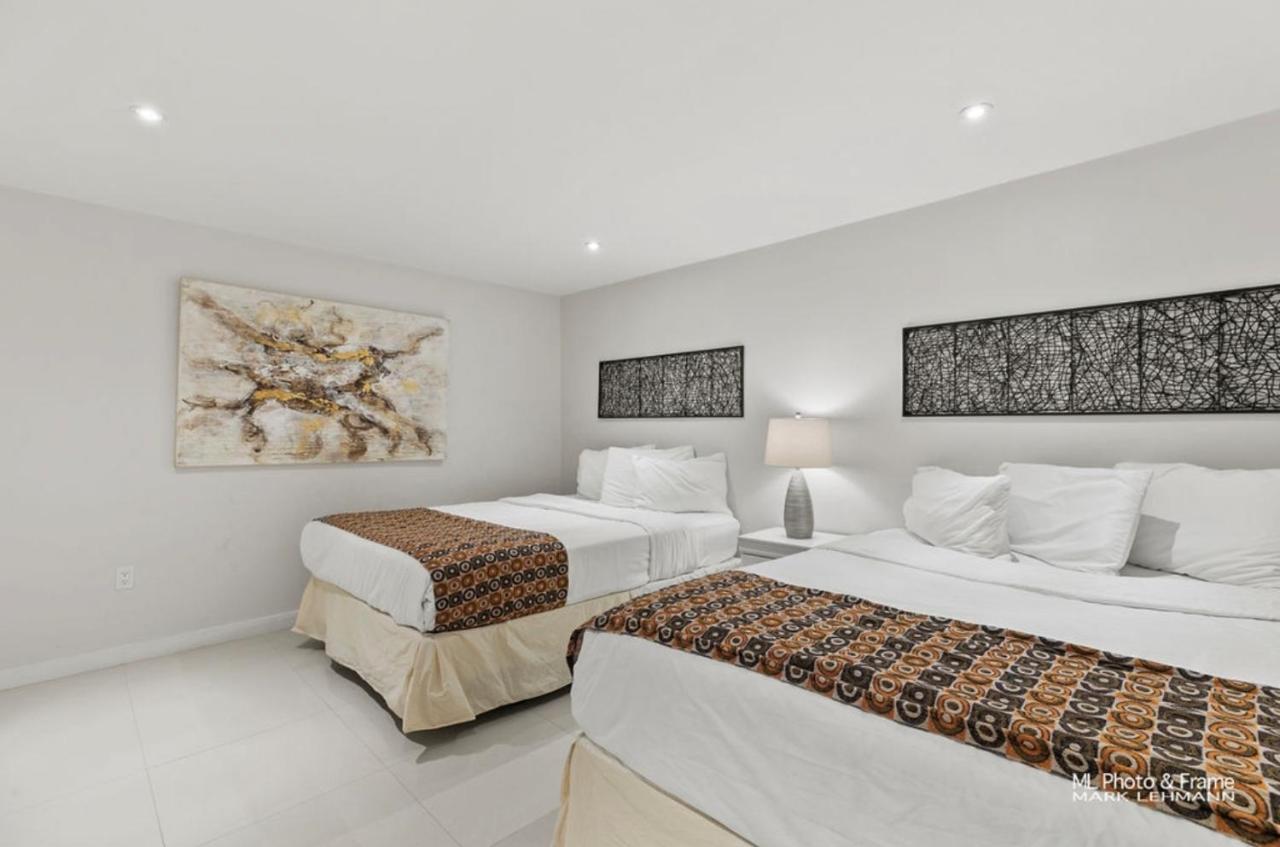 Appartamento Ocean Breeze Retreat 2Bed 2Bath, Heated Pool! South Padre Island Esterno foto