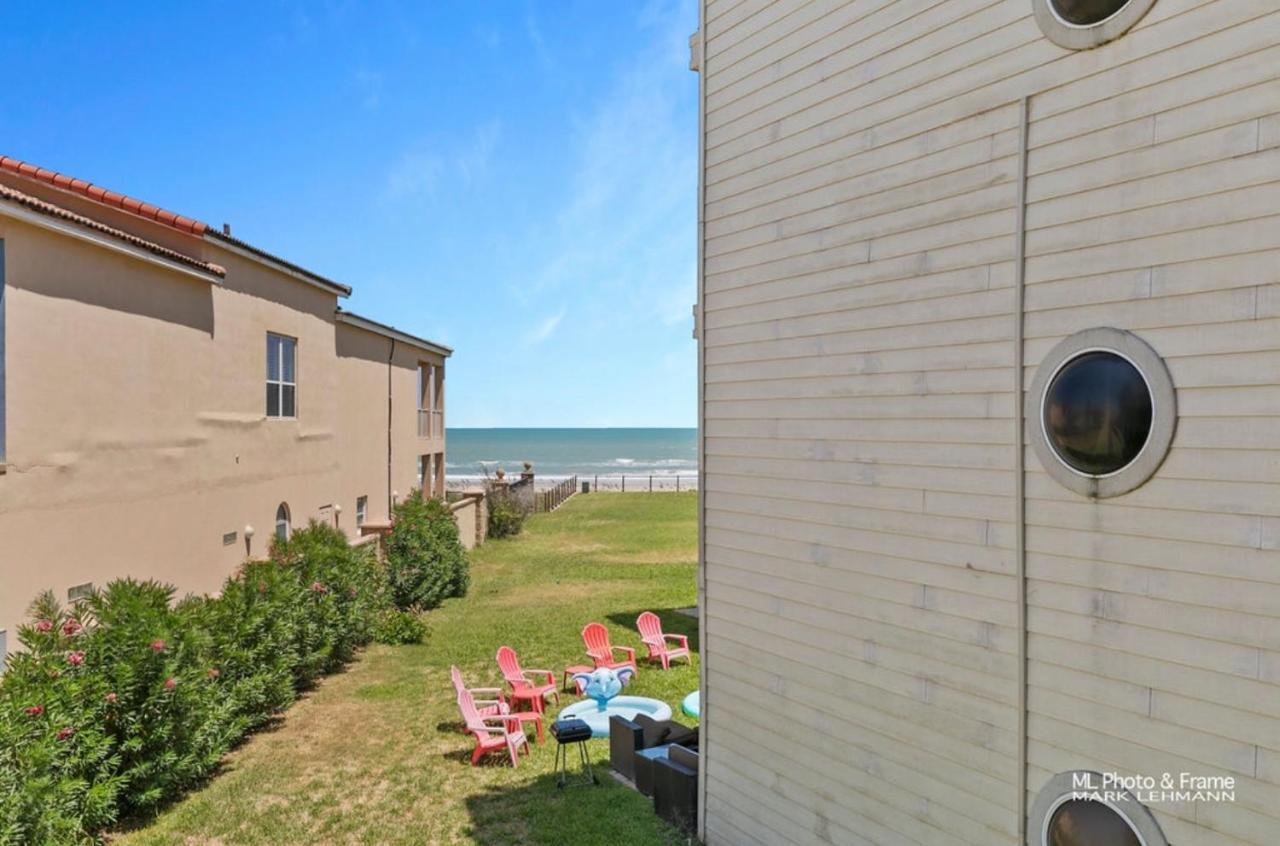 Appartamento Ocean Breeze Retreat 2Bed 2Bath, Heated Pool! South Padre Island Esterno foto